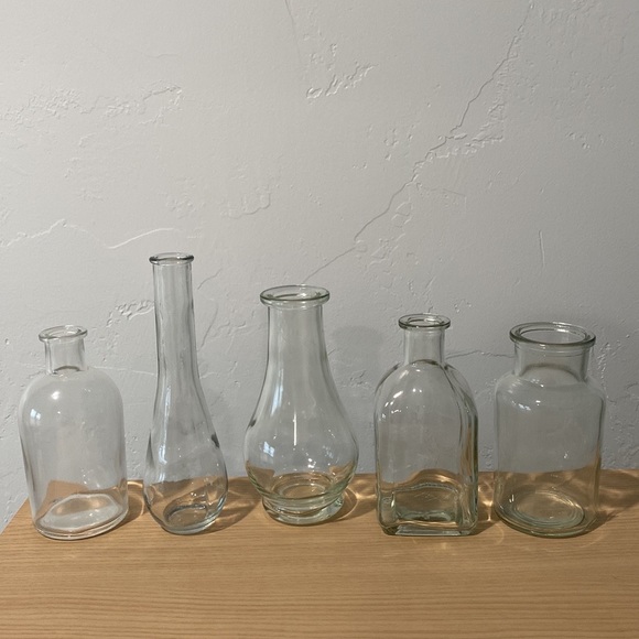 Assorted Clear Bud Vases 10 - Picture 3 of 7